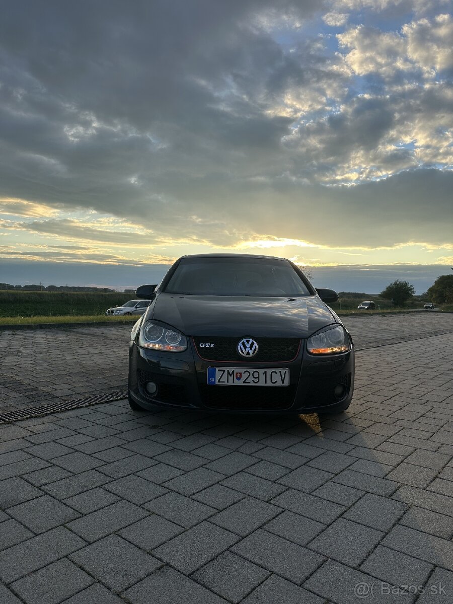 VW Golf V GTI 2.0 TFSI DSG - 2