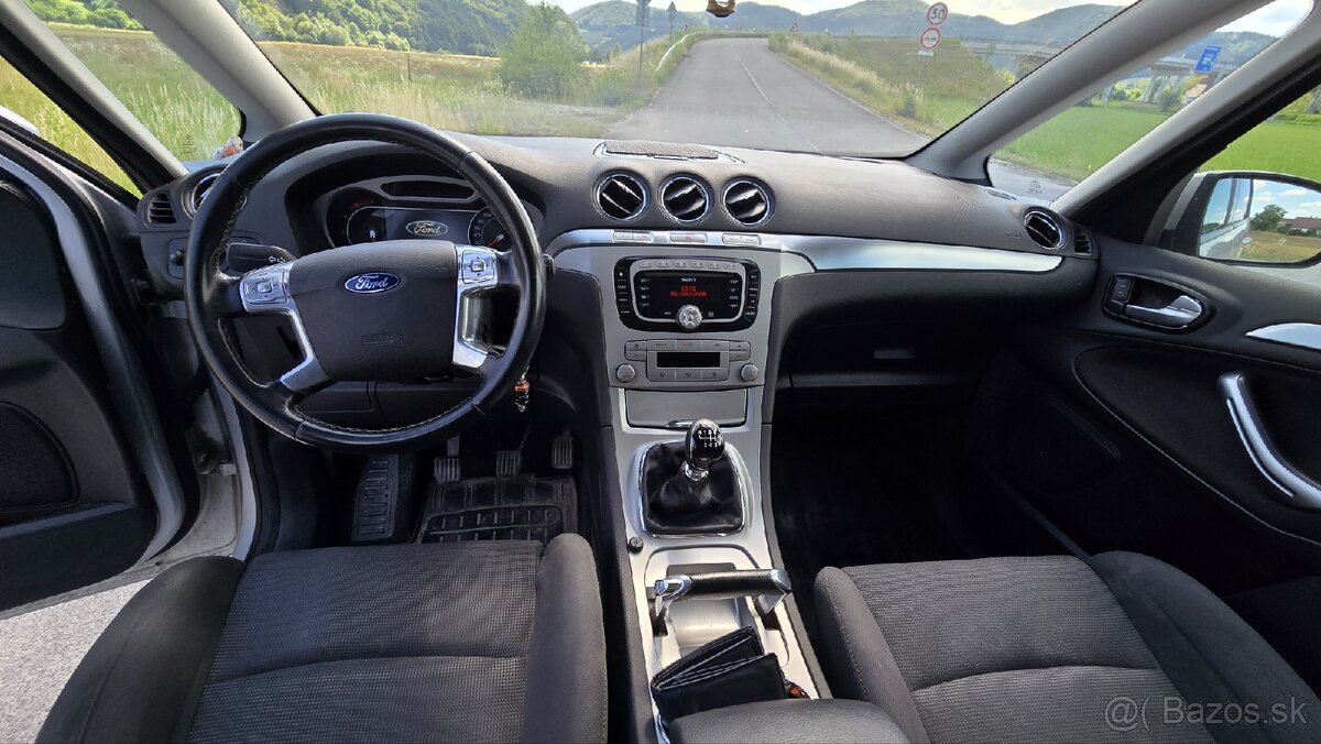 Predam Ford Smax - 2