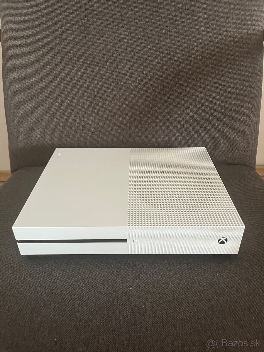 Predám Xbox one S 500gb + Hra - 2