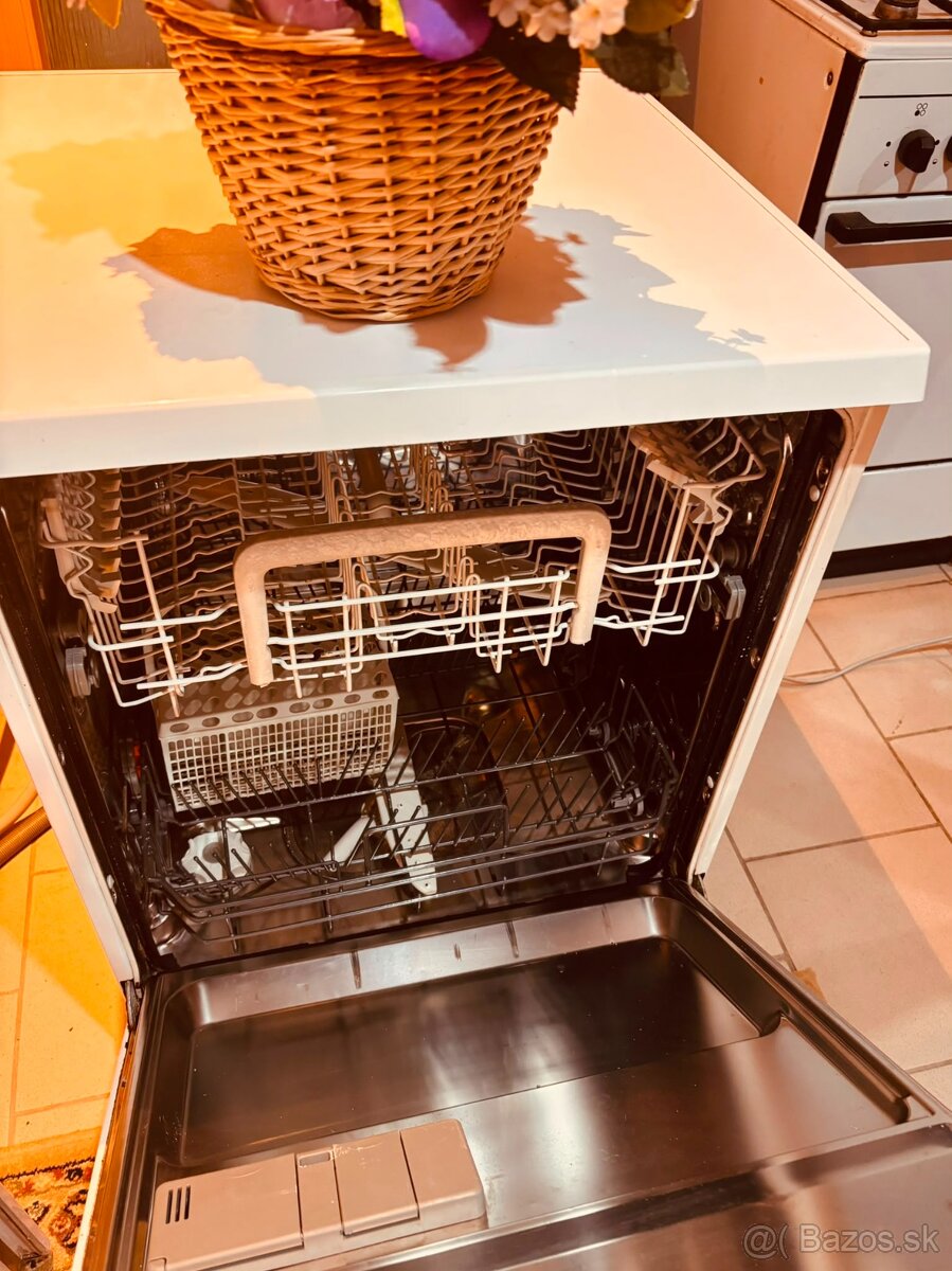 Myčka Electrolux - 2
