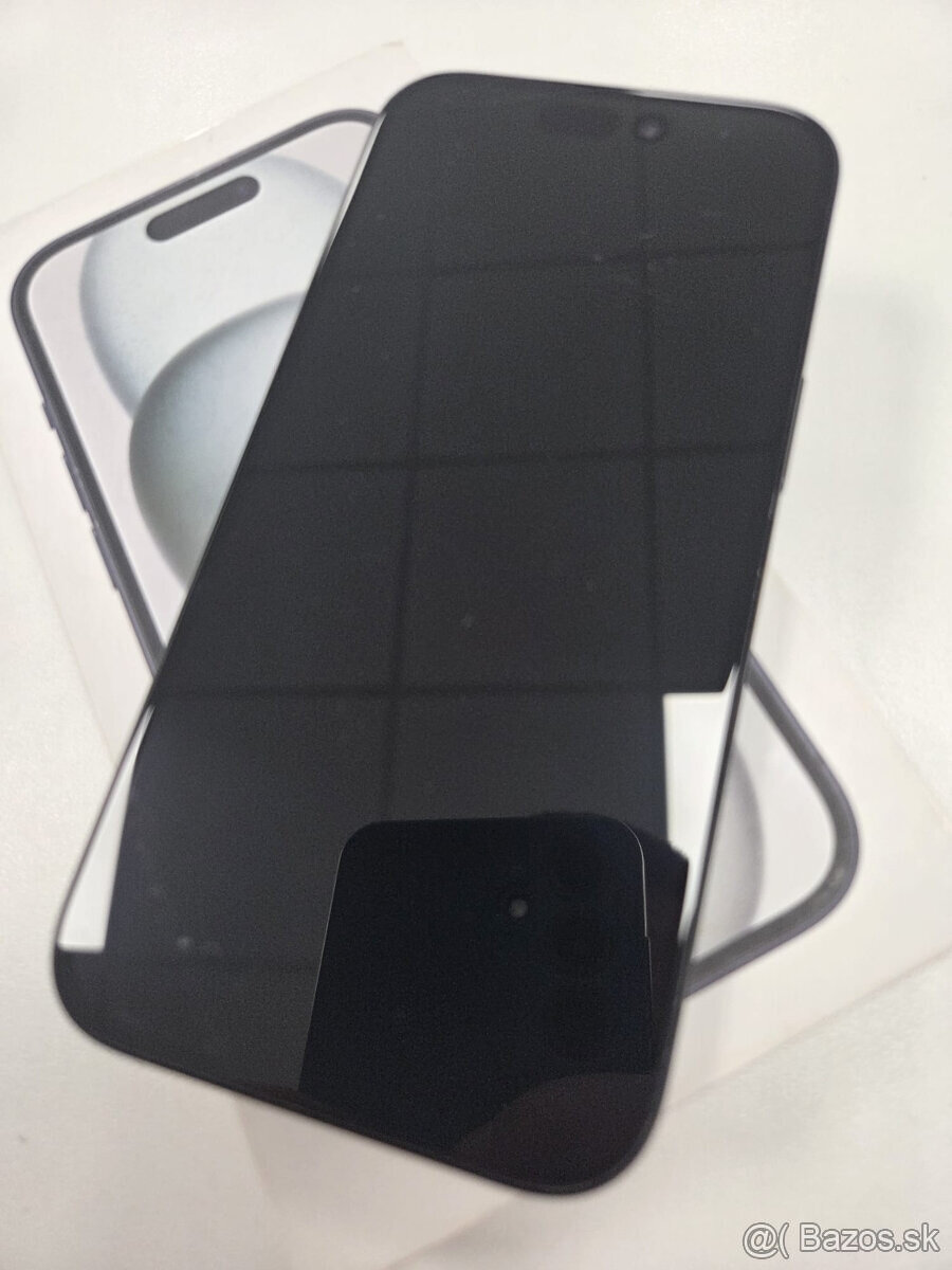 iPhone 15 128GB - 2
