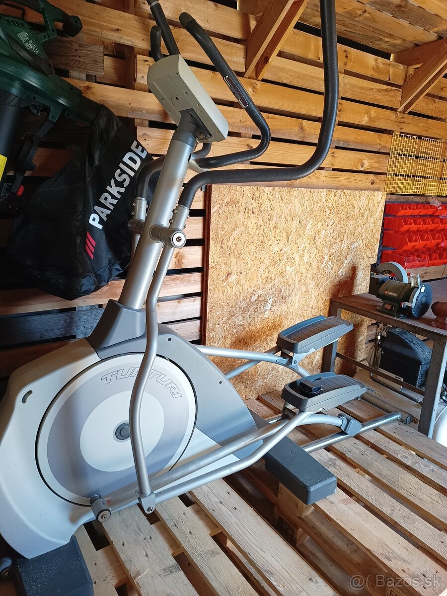 Eliptický trenažér Tunturi - 2