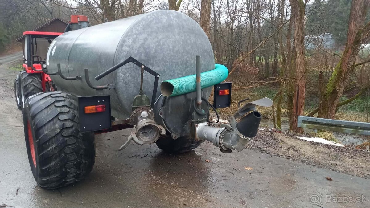 Fekálny voz 6000 L. - 2