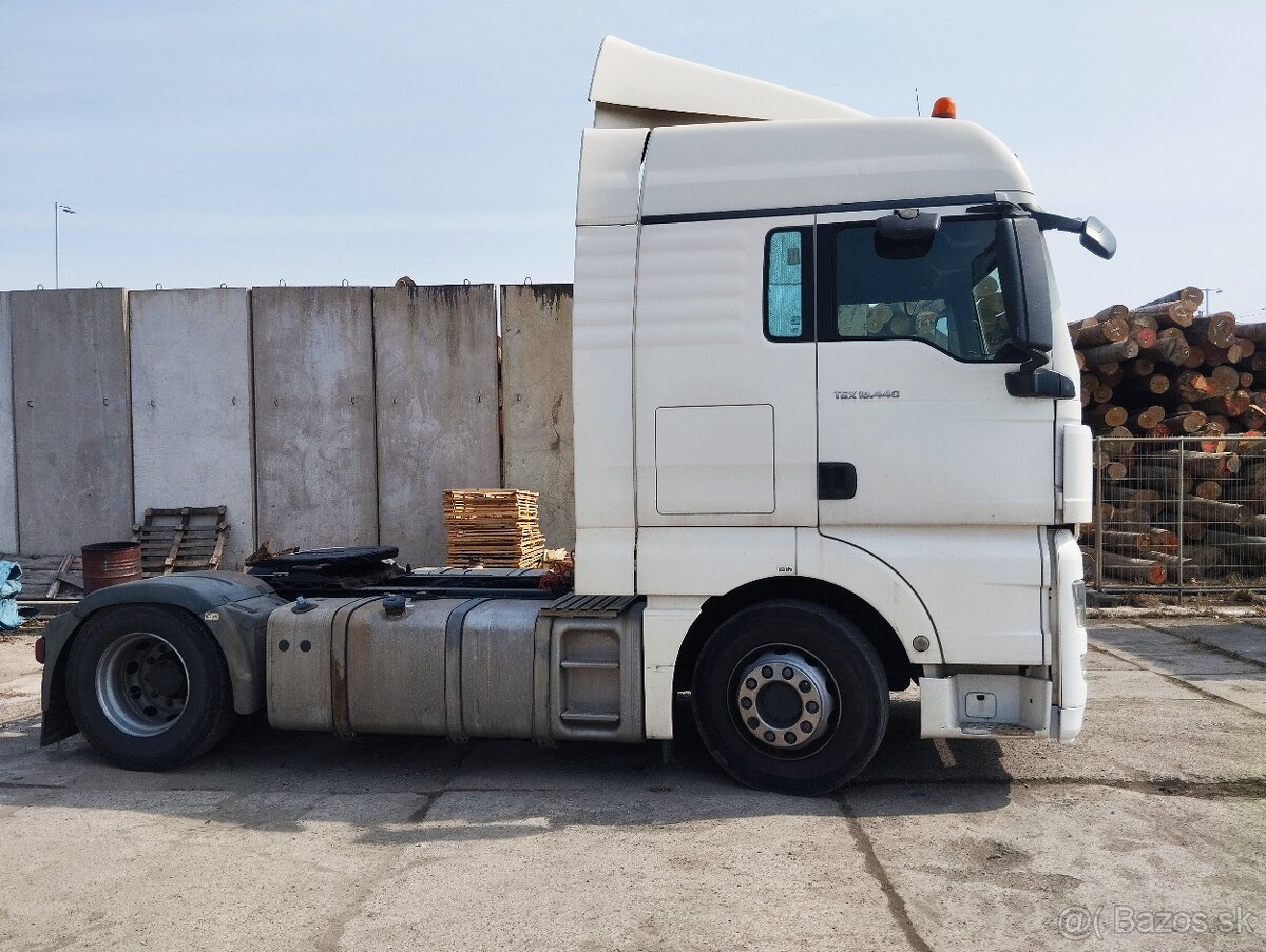 ťahač MAN TGX - 2
