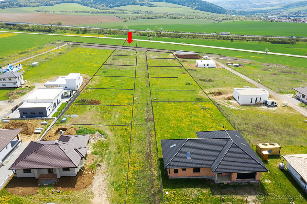 Veľký pozemok na predaj v obci Svinia - 2