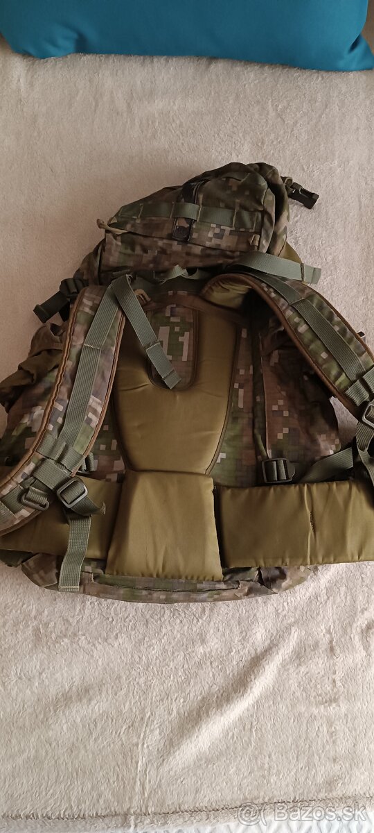 Predám malý digitálny batoh 30l - 2