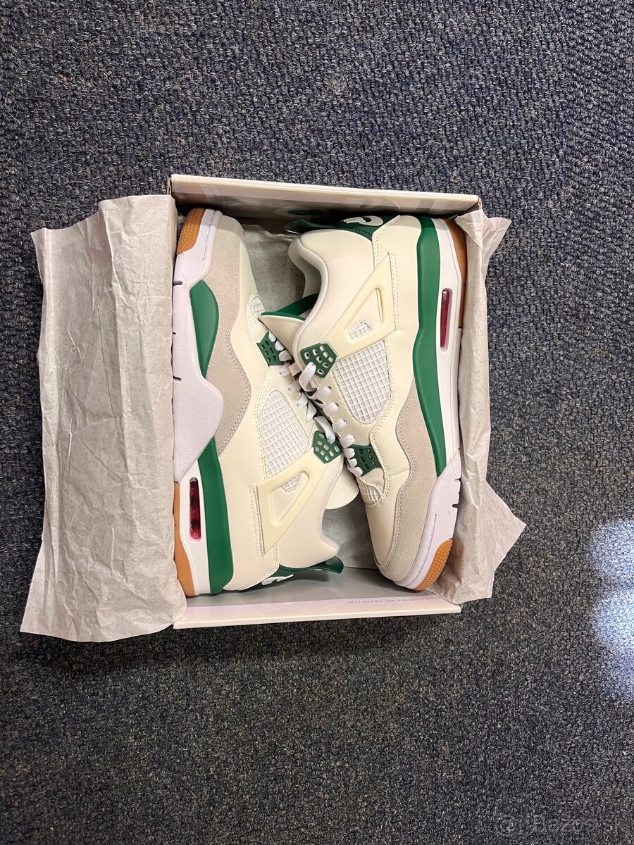 Jordan 4 Retro SB Pine Green - 2