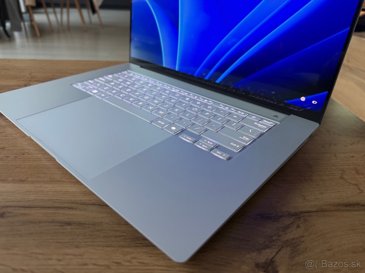 ASUS Zenbook S 16 OLED – záruka do 12/2026 - 2
