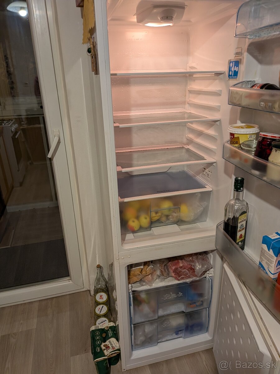 Chladnička s mrazničkou - 2
