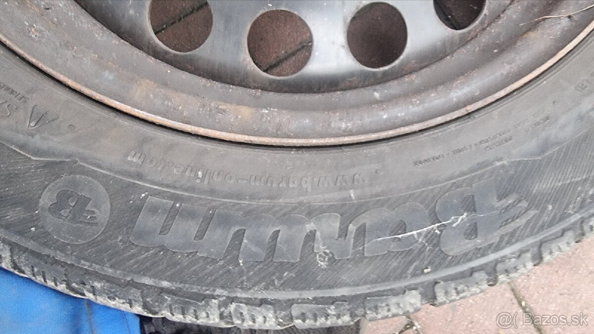 Predam zimne gumy 205/55 R16 barum - 2