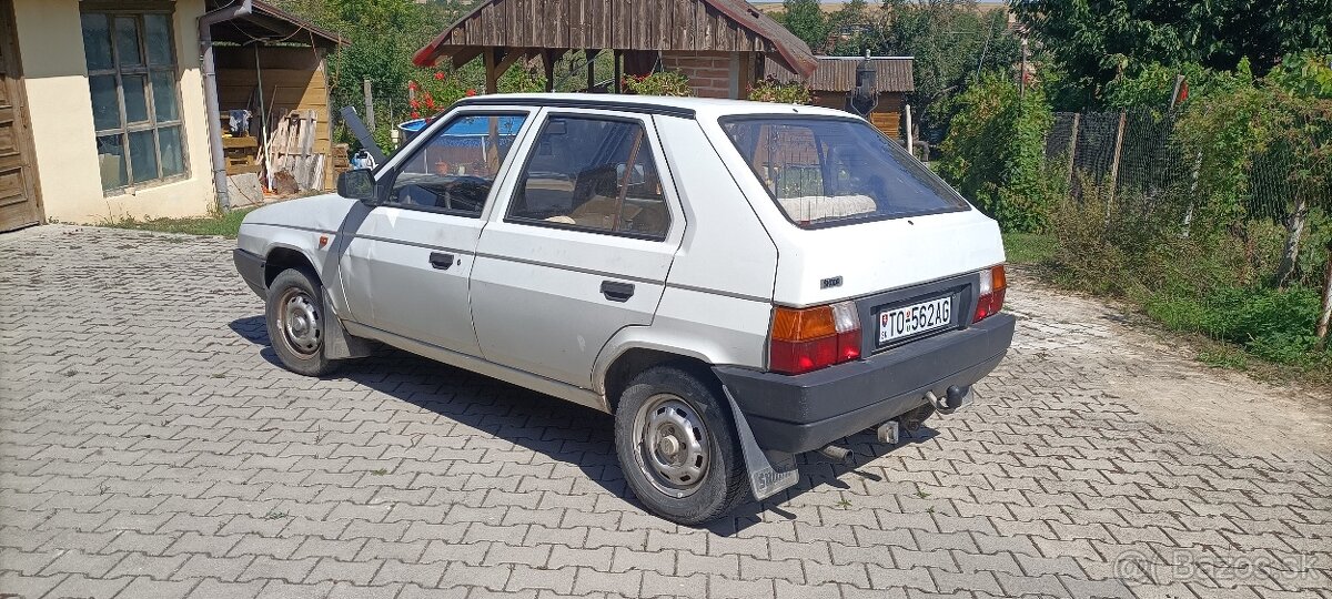 Predám Škoda Favorit - 2