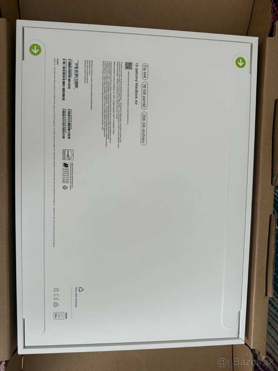 Predám nový MacBook (M4, 16 GB RAM / 256 GB SSD) - 2