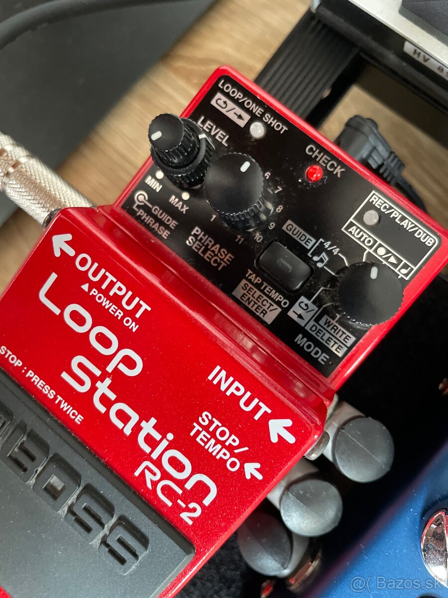 Boss RC-2 Loop Station + Boss FS-5U - 2