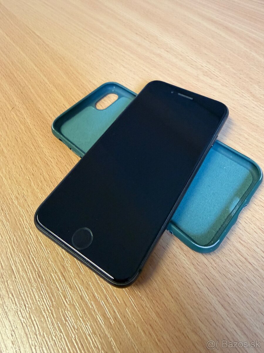 Apple iPhone 8 64GB - 2