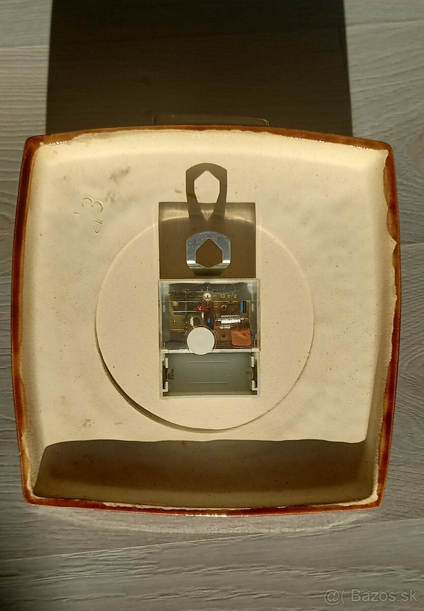 Retro hodiny Prim - 2