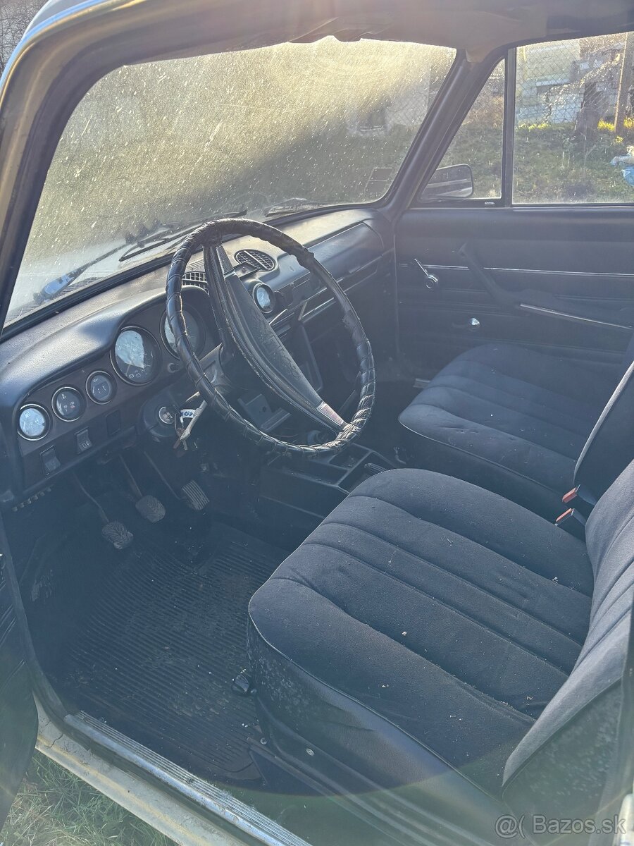 Lada VAZ 2103 - 2