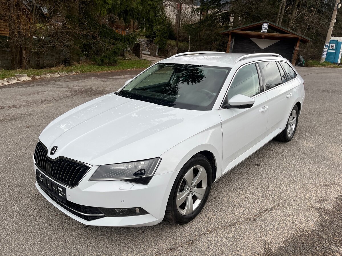 Skoda Superb Combi 2.0TDI DSG - 2