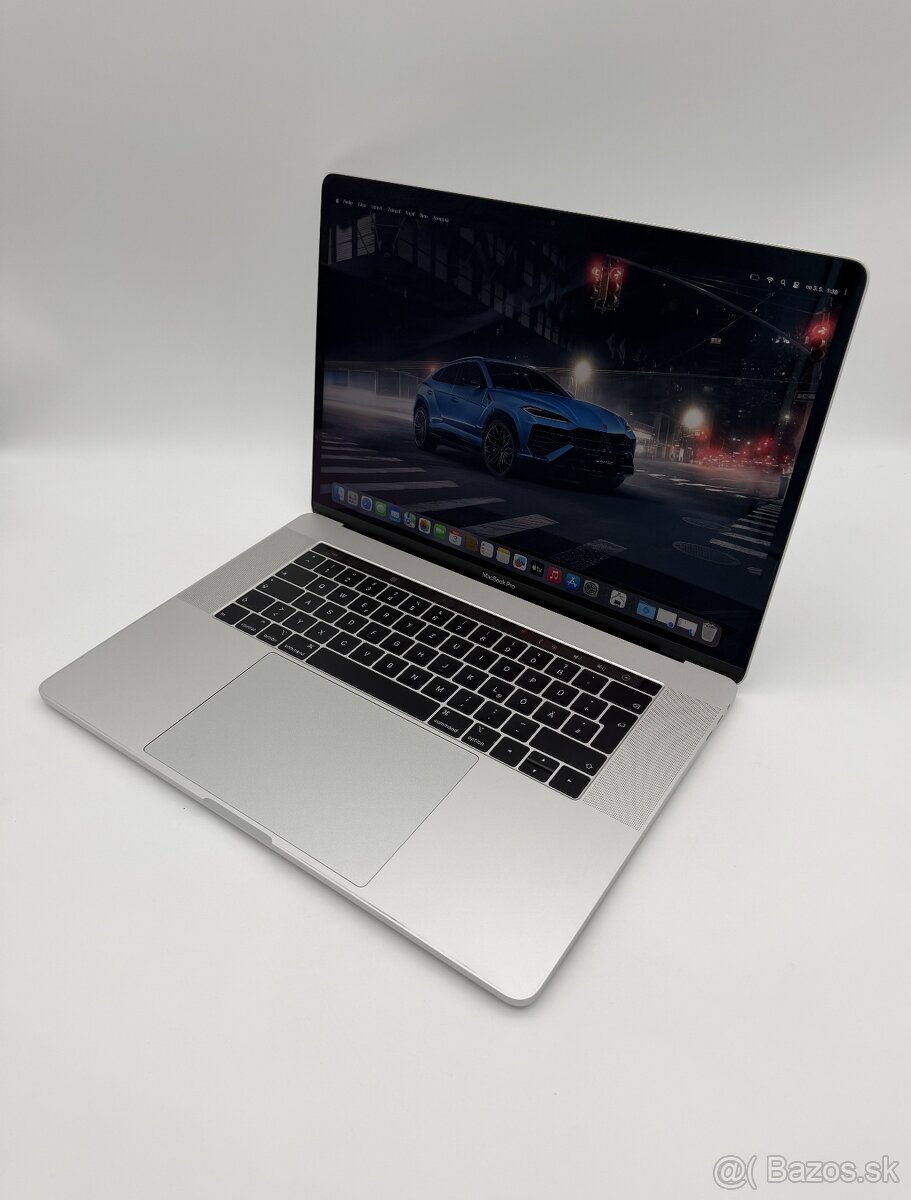 MacBook Pro 15" 2018 Silver + ZÁRUKA - 2