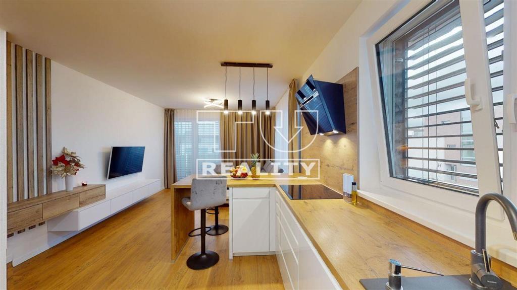 REZERVOVANÉ Luxusné bývanie bez starostí Kompletne... – foto 2
