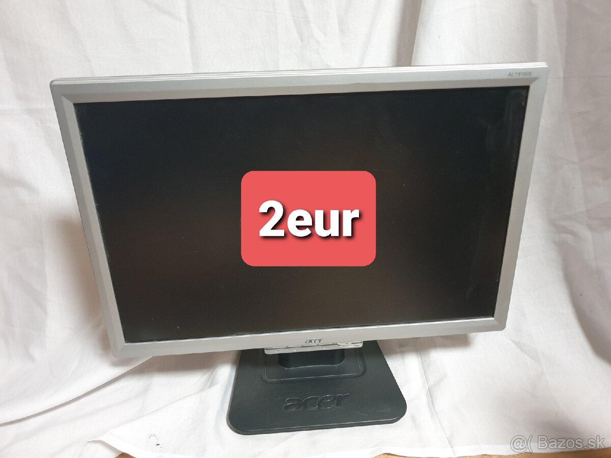 Staršie LCD monitory VGA , DVI - 2