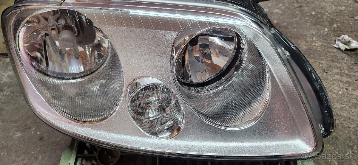 Predne svetla vw touran, caddy - 2