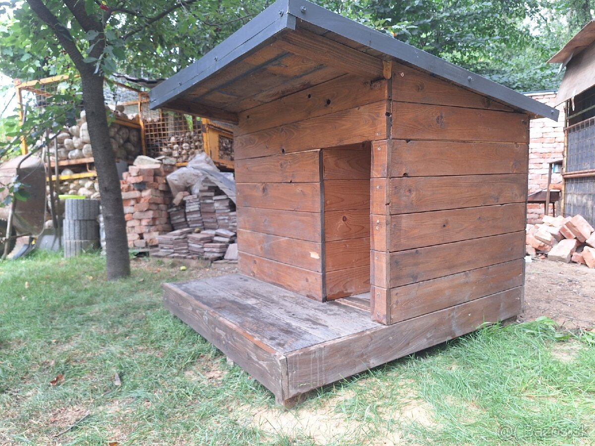 Zateplená psia búda - 2