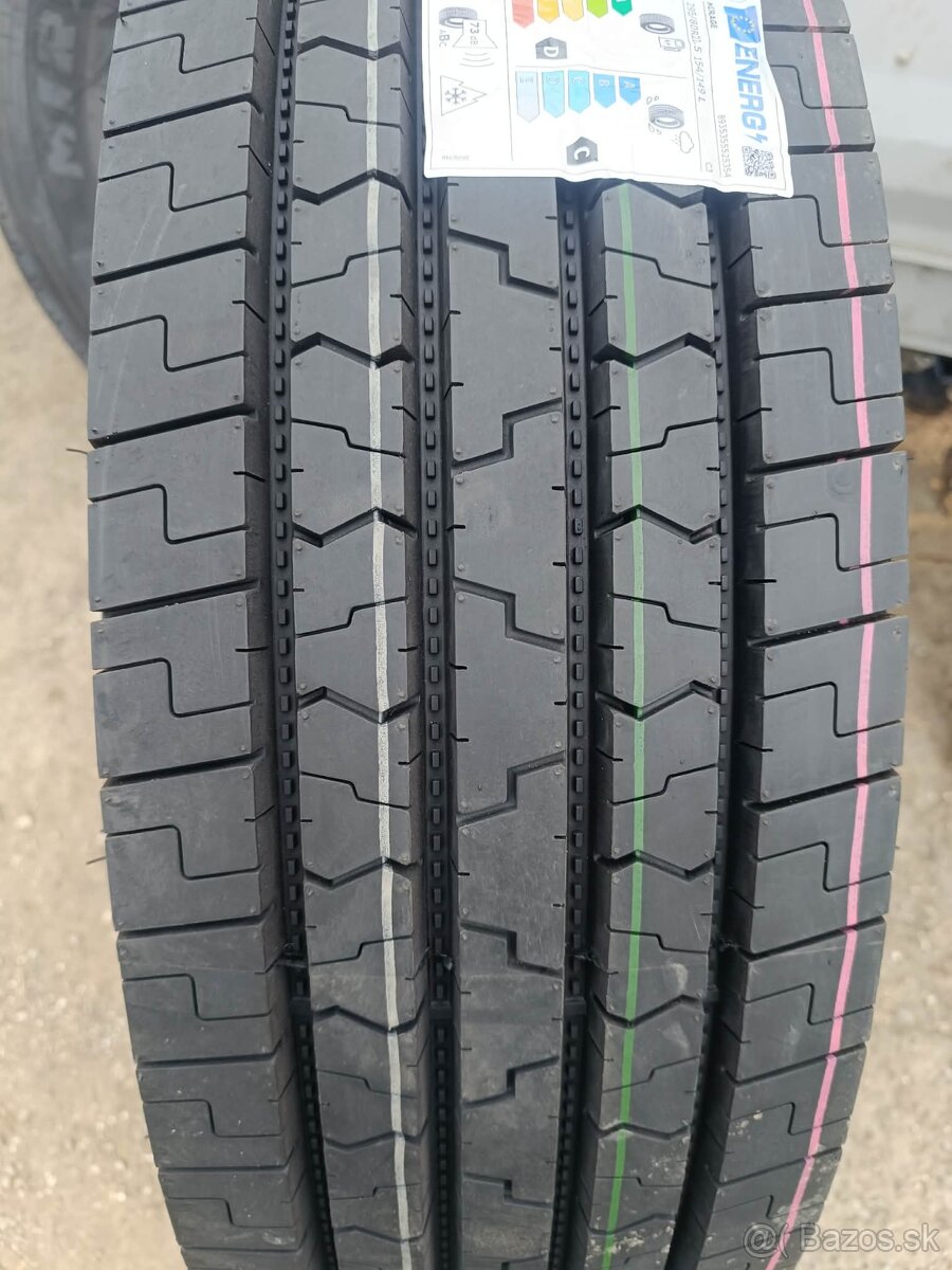 295/80 r22.5 - 2