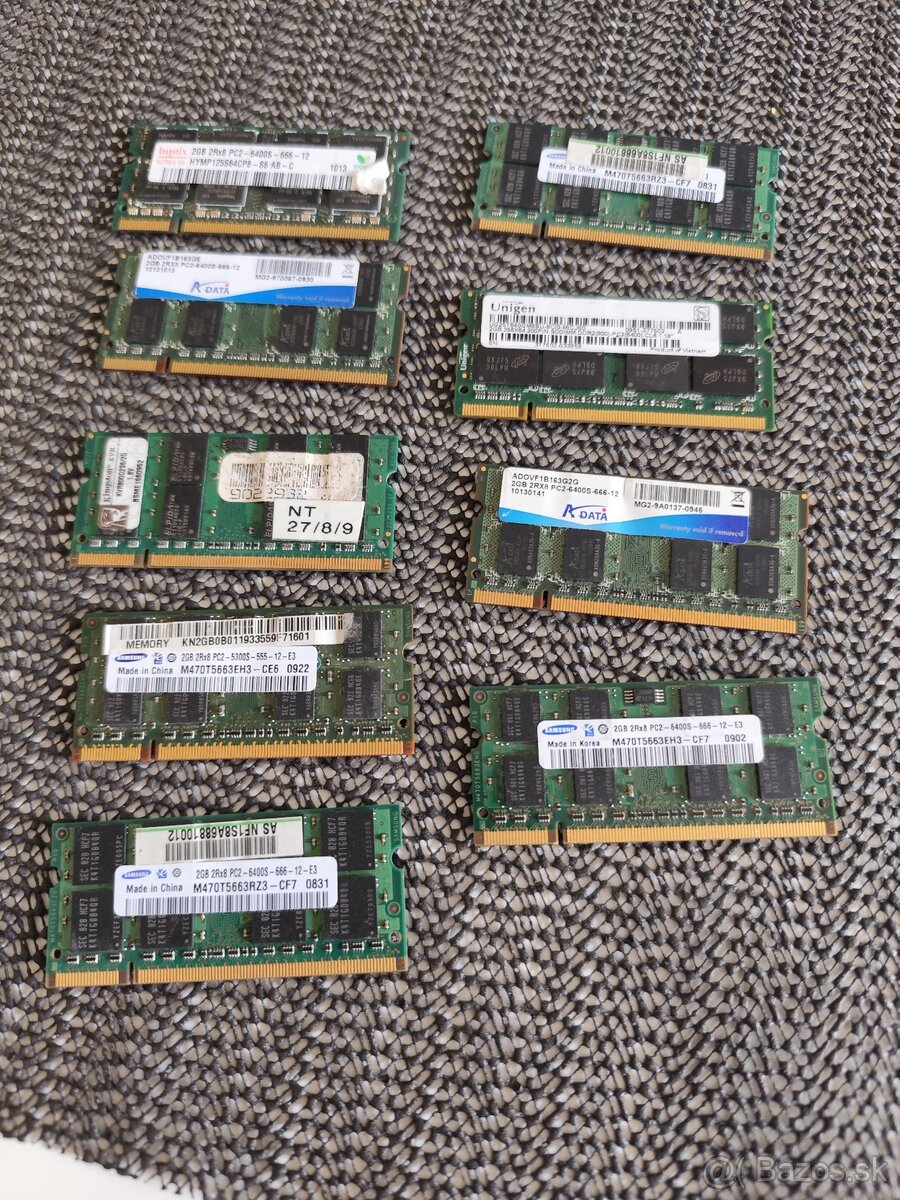 Pamäte RAM DDR3 DDR2 21kusov - 2