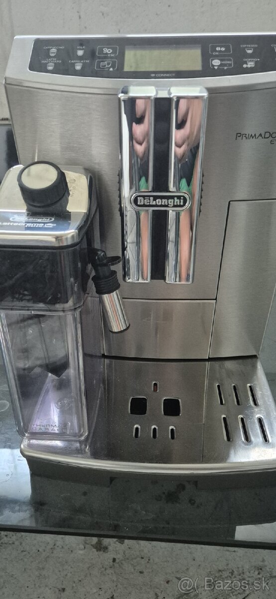 Predám kávovar Delonghi - 2