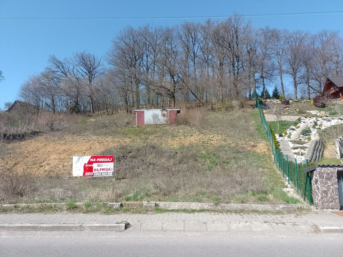 Pozemok vhodný na výstavbu v Skalka nad Váhom - 2