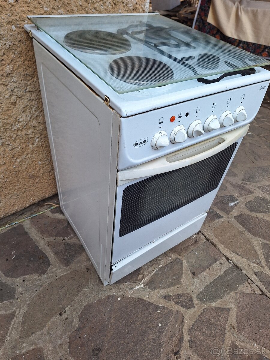 Elektricky sporak 4 - 2