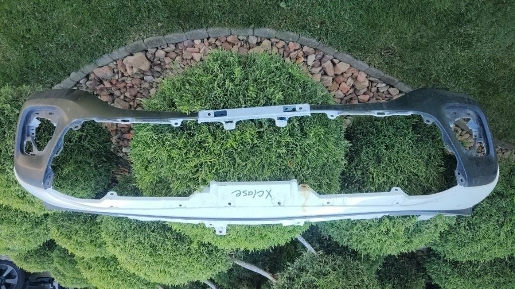 Mercedes X class W470 2017 - 2020 - Predny naraznik - 2