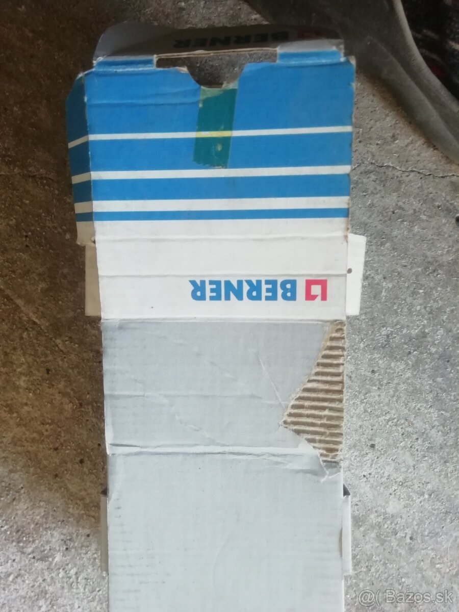 Spojovací materiál Hmozdiny a natlkacky - 2