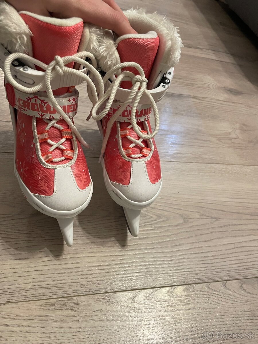 Dievcenske korcule 32-35 - 2