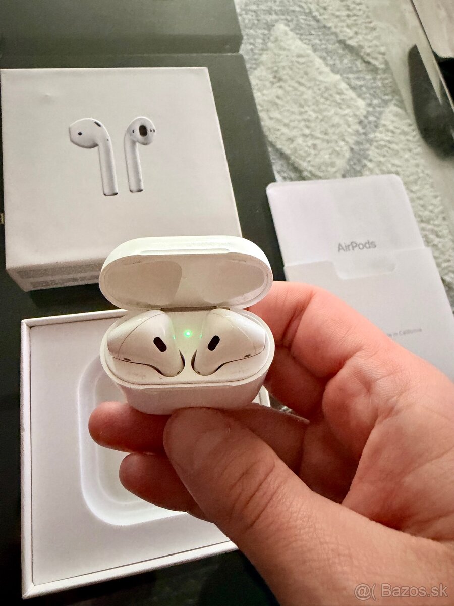 Apple Airpods 2.generácia - 2