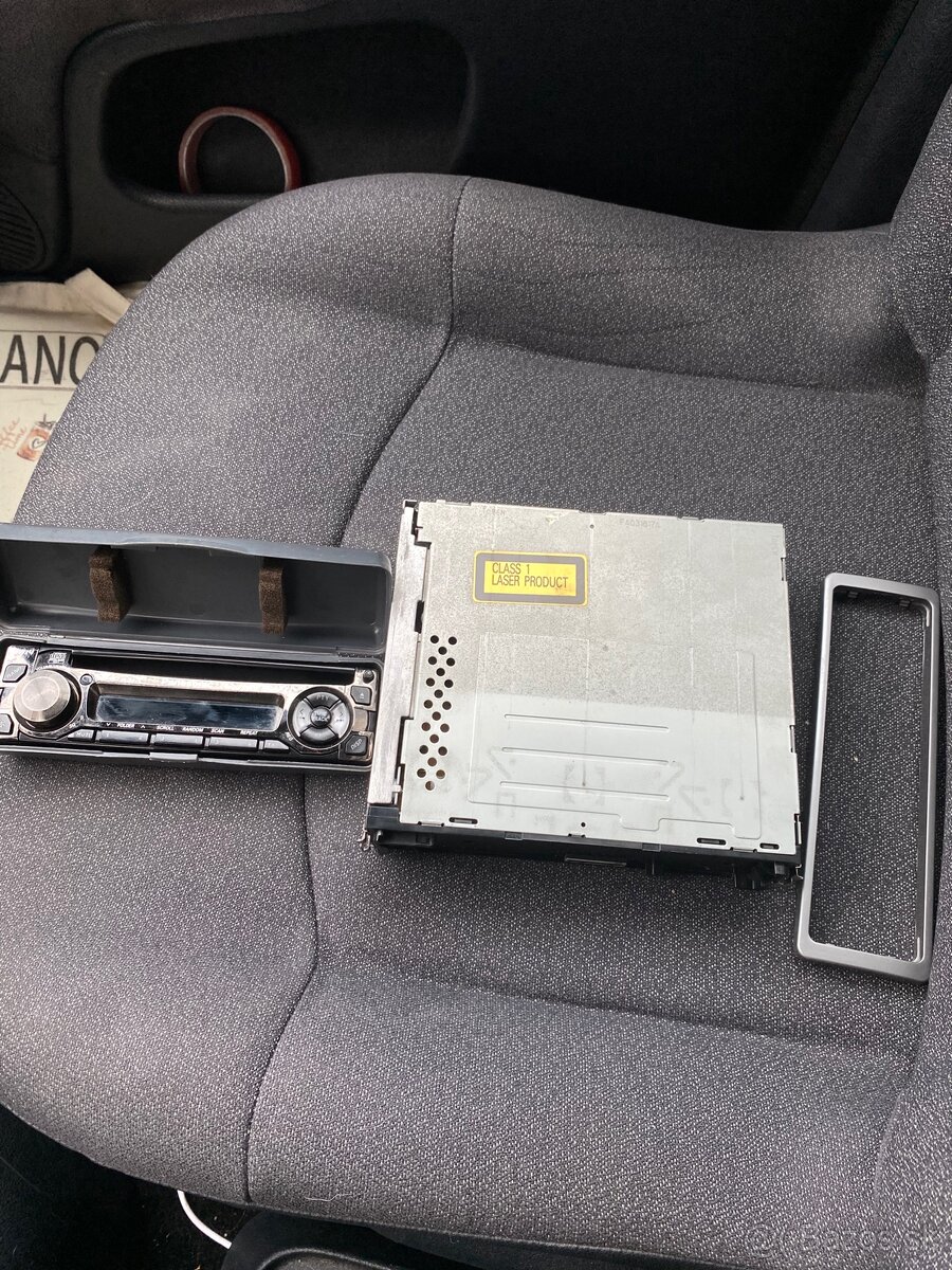 autoradio panasonic CQ-C1300GN - 2