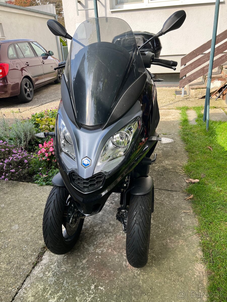 Predám Piaggio mp3 300 - 2