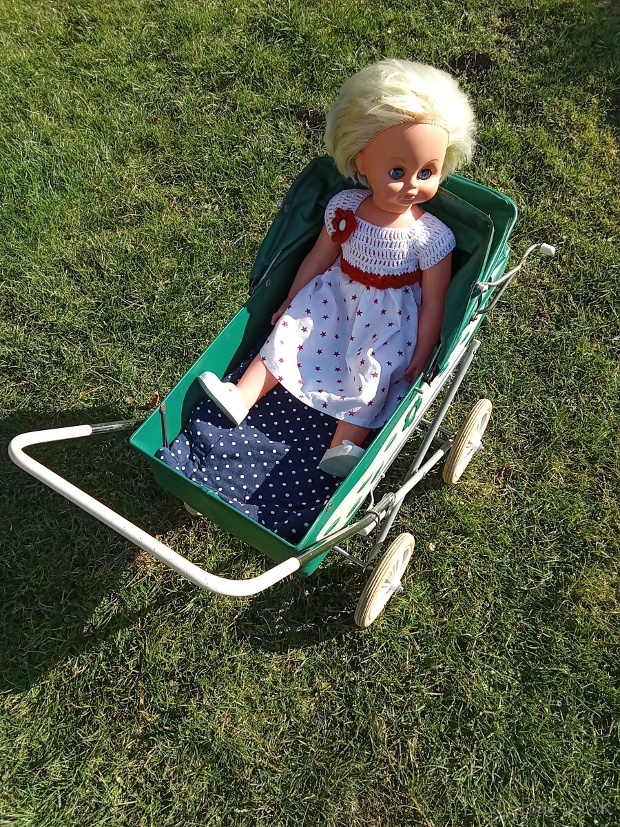Kočík pre bábiky. - 2