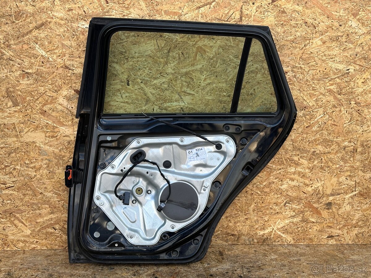 VW GOLF 6 Variant zadné pravé dvere - 2