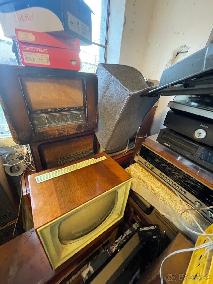 Stare televízory a radia Tesla - 2