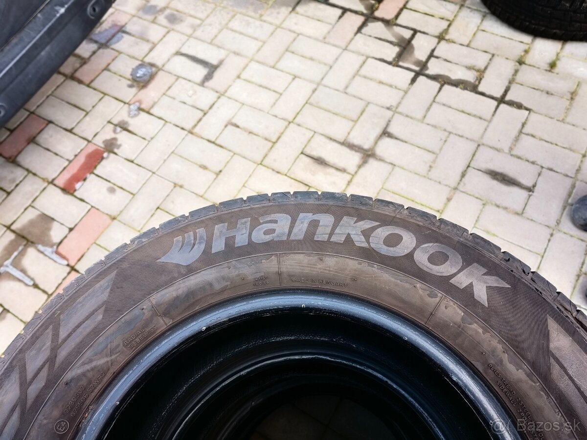 Hankook 215/70 R16 letné - 2