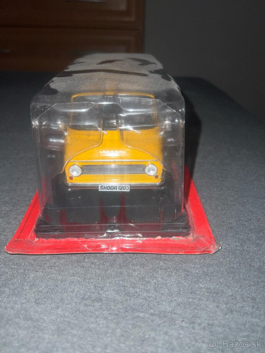 Predám model Skoda TAZ 1203 1:24 - 2