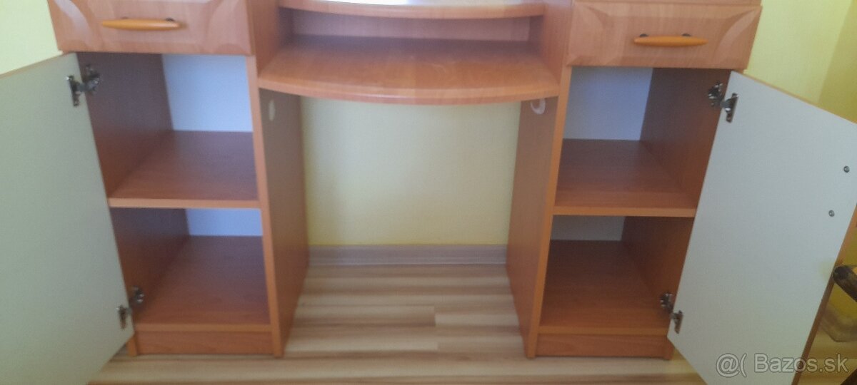 Nábytková zostava do spálne - 2