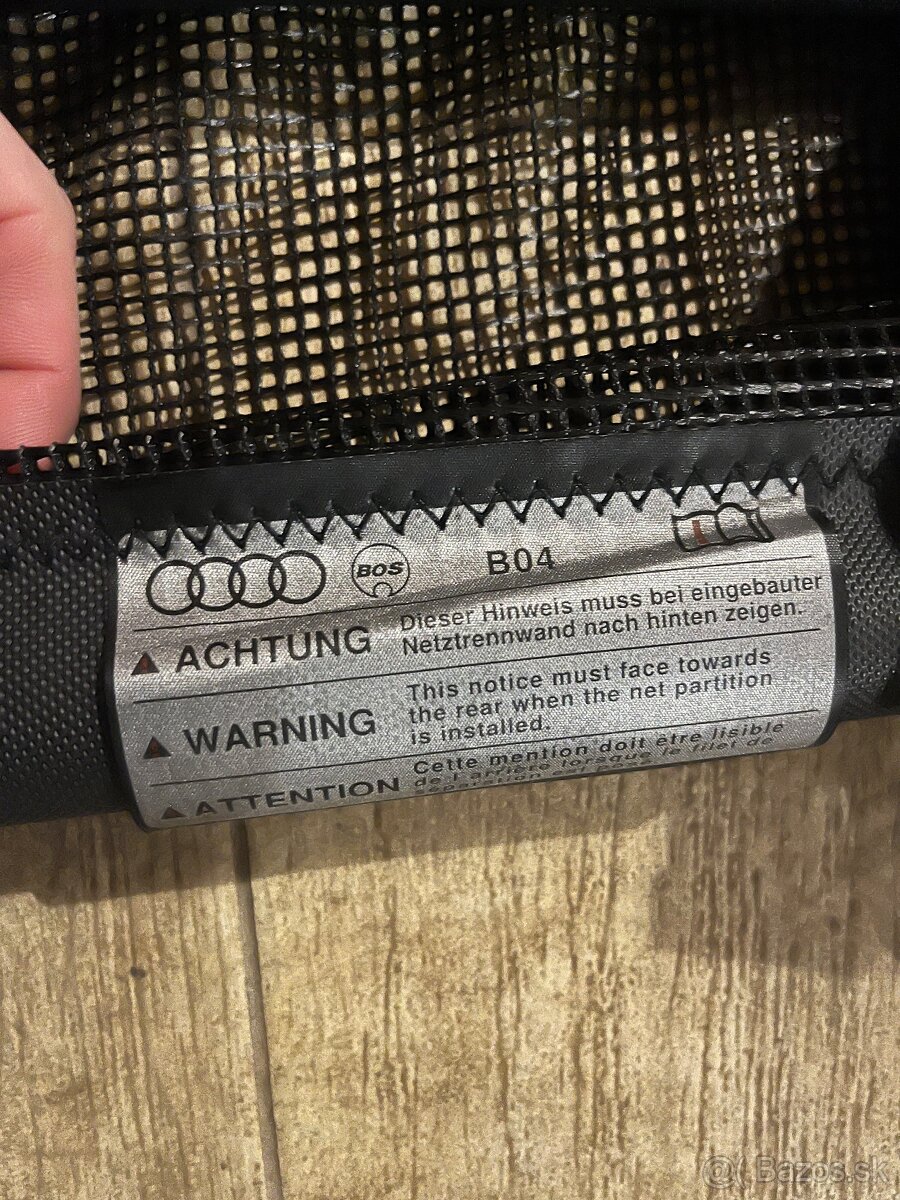 rozdelovacia sieť na Audi Q7 - 2