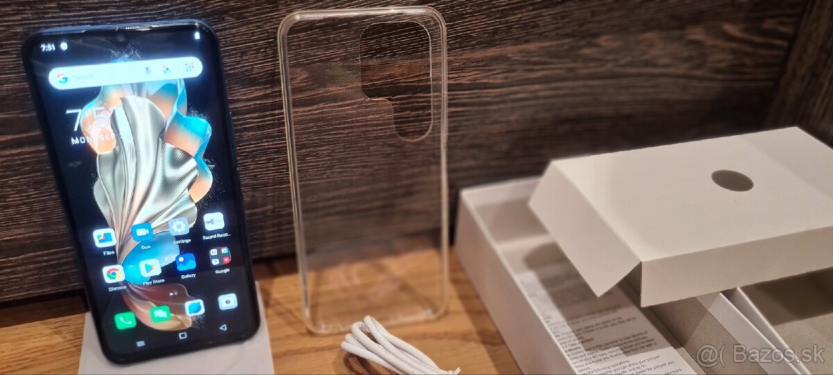 Android smartphone NOVÝ - 2