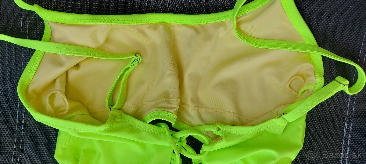 Neónovo zelené monokiny - 2