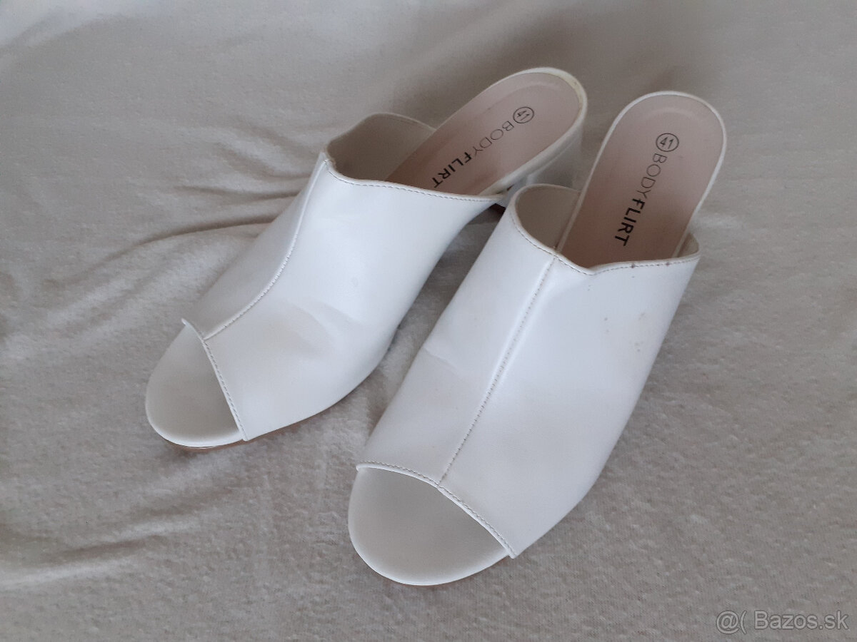 Dámske nové biele vsuvky Body Flirt č.41 - 2