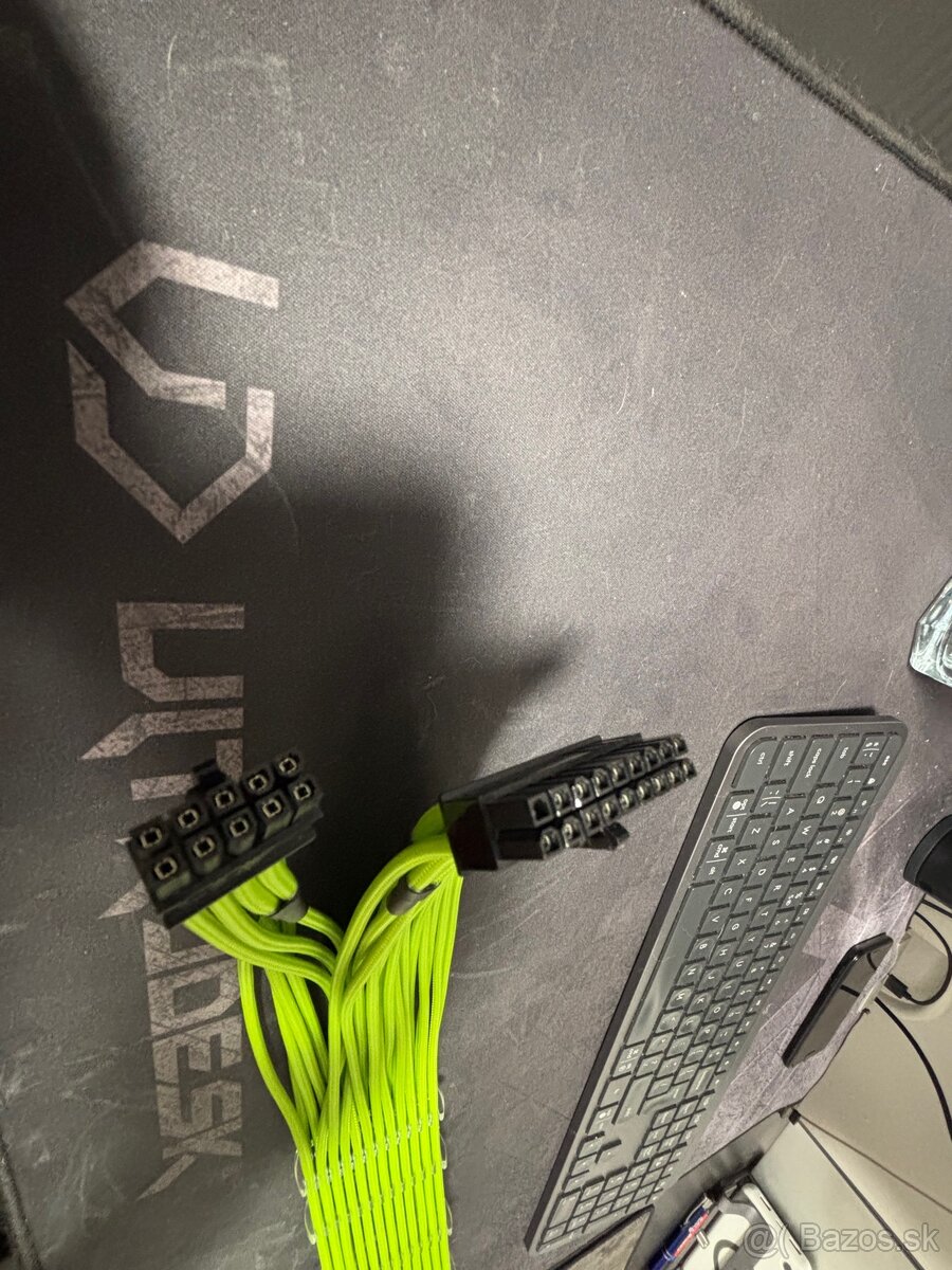 Predam zakazkovy 24pin PSU kabel - 2