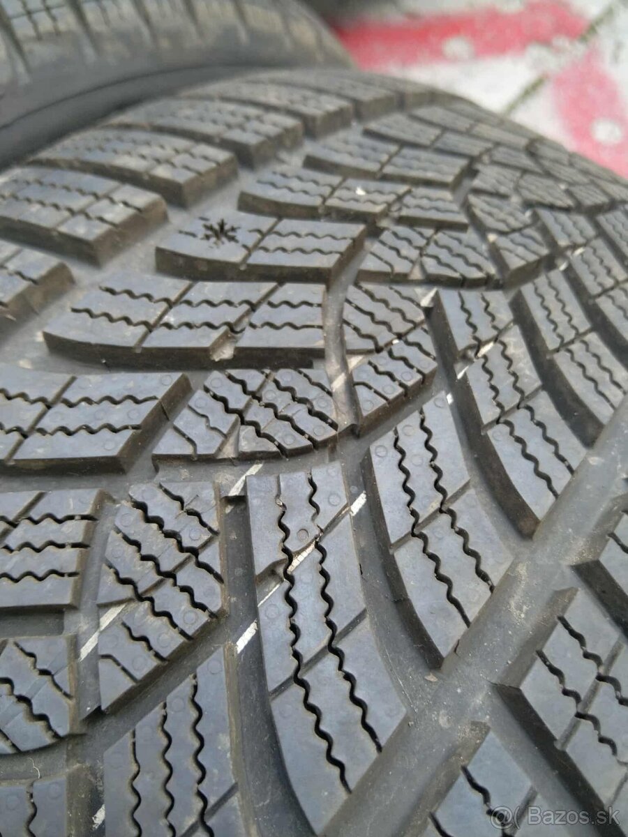 245/40 R 19 zimné GOOD/YEAR. - 2