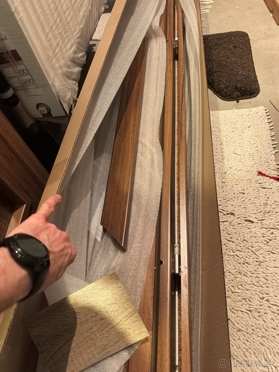 Dvere pravé 60cm + obložky - 2